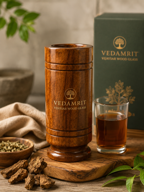 Vedamrit Vijaysar Wood Glass with packaging and herbs